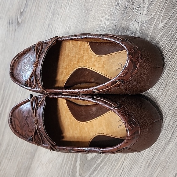 B.O.C. Brown Shoes 9M - Picture 4 of 5